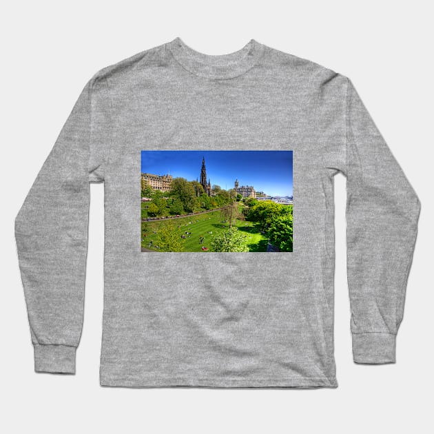 Spring day in the park Long Sleeve T-Shirt by tomg